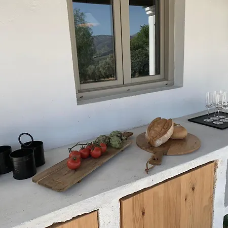 La Marquesa - Country In